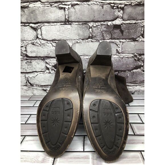 N.D.C. Made by Hand Brown Suede Leather Heel Ankle Boots Shoes Women Sz 39EU/8.5 - Picture 16 of 16